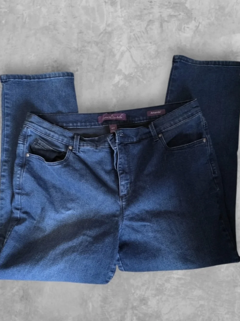 👖Gloria Vanderbilt Amanda Straight Leg Jeans in Dark Blue - Picture 4 of 5
